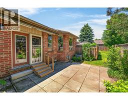 96 BLUELAGOON Drive - 32