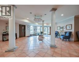 96 BLUELAGOON Drive - 41