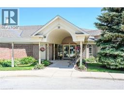 96 BLUELAGOON Drive - 44