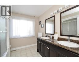 39 PEREGRINE Crescent - 24