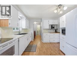 24 ROSENEATH Crescent - 14