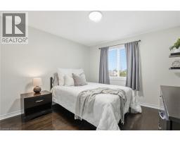 136 MARCY Crescent - 18