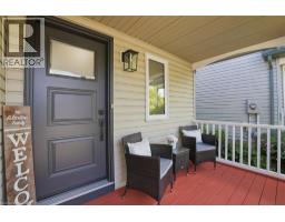 136 MARCY Crescent - 3
