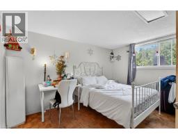 128 HADELAND Avenue - 25