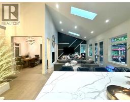 13 TIMBERRUN Court - 11