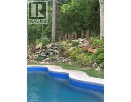 13 TIMBERRUN Court - 36