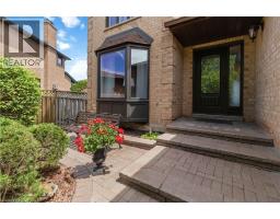 281 LEACOCK Avenue - 3