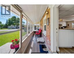 31 TALBOT Street W - 30