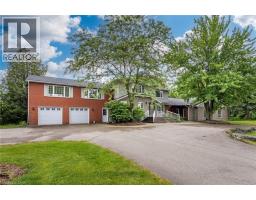 2220 BRITANNIA Road - 2