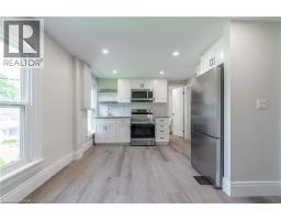 66 QUEEN Street W - 16