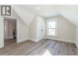 66 QUEEN Street W - 19