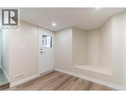66 QUEEN Street W - 30