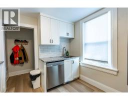 66 QUEEN Street W - 44