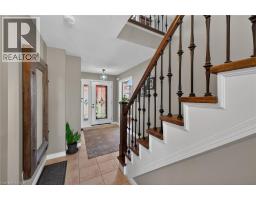 60 DUNROBIN Drive - 16