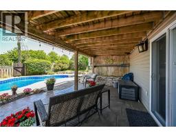60 DUNROBIN Drive - 41