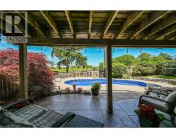 60 DUNROBIN Drive - 42