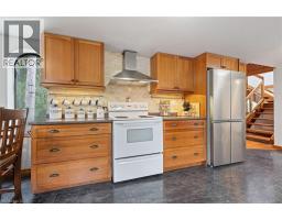 12 MAPLE Boulevard - 13