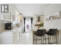 32 ALLAN Avenue - 10
