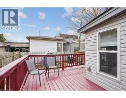 32 ALLAN Avenue - 29