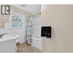 508 PROSPECT POINT Road N - 27