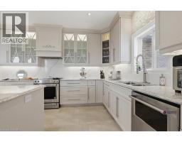 550 BRITTANIA Crescent - 10