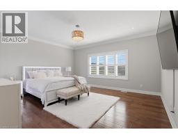550 BRITTANIA Crescent - 33