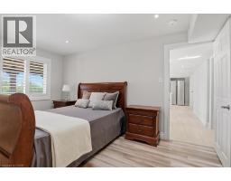 550 BRITTANIA Crescent - 37