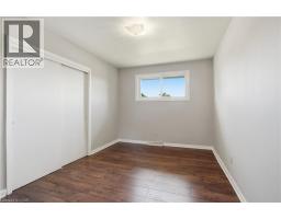 127 WELLINGTON Street - 13