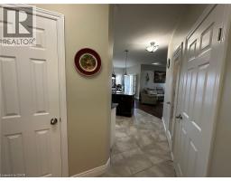 64 ENGLISH Crescent - 11