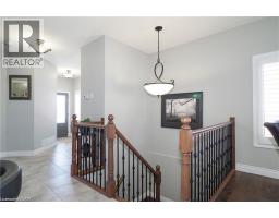 64 ENGLISH Crescent - 19