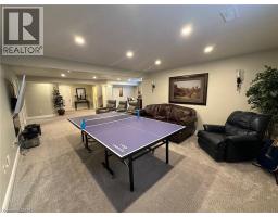 64 ENGLISH Crescent - 27