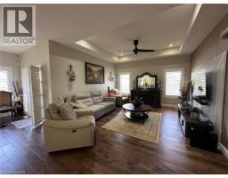 64 ENGLISH Crescent - 6