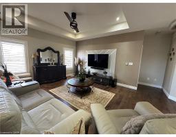 64 ENGLISH Crescent - 7