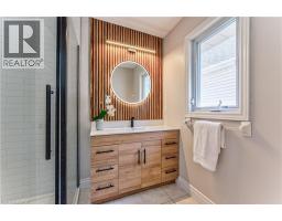 223 BUTTERCUP Court - 26