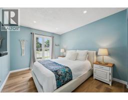 2 KEEWATIN Avenue - 15