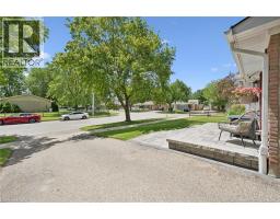 2 KEEWATIN Avenue - 31
