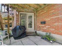 72 CHESTERTON Lane - 18