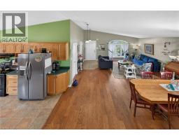 64 CALEDONIA Avenue - 15