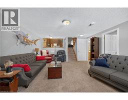 64 CALEDONIA Avenue - 26