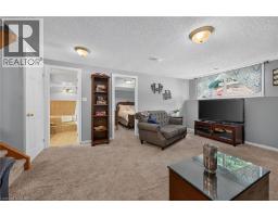 64 CALEDONIA Avenue - 27