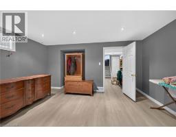 64 CALEDONIA Avenue - 31