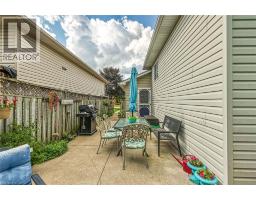 64 CALEDONIA Avenue - 41