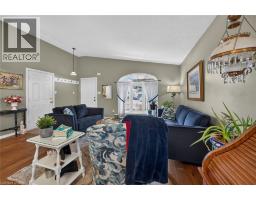 64 CALEDONIA Avenue - 6