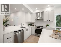 84 CHALMERS Street N - 20