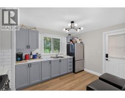 258 LYNDEN Road - 33