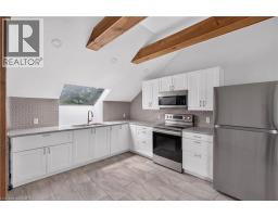 258 LYNDEN Road - 42
