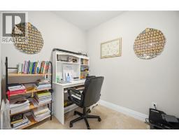 127 MONARCH WOODS Drive - 33
