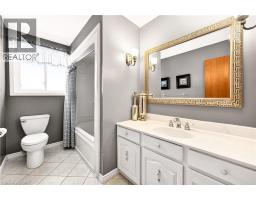 11 PINARD Street - 12