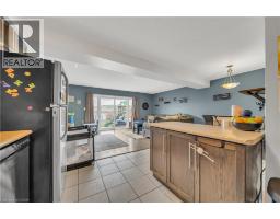 1450 CAEN Avenue - 14