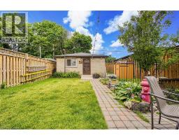 137 WENTWORTH Street N - 13